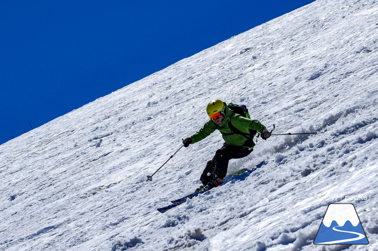 ニセコグラン・ヒラフ DYNASTAR SKI TEST RIDE DAYS Photo Session!!最高の天気に恵まれたニセコに、最高の仲間たちが集まりました☆